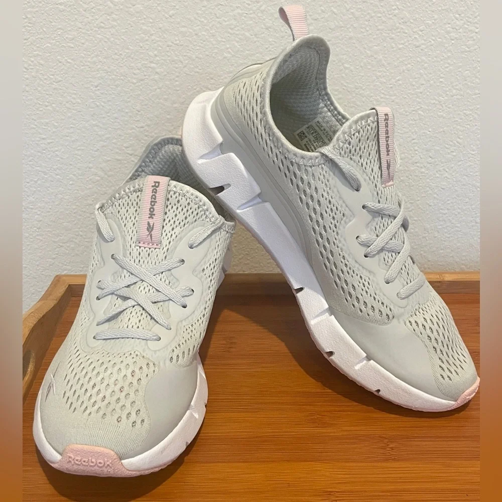 Reebok Zig Sky Running Sneakers Light Gray/Pink Lightweight Sz 8.5 Athletic Core